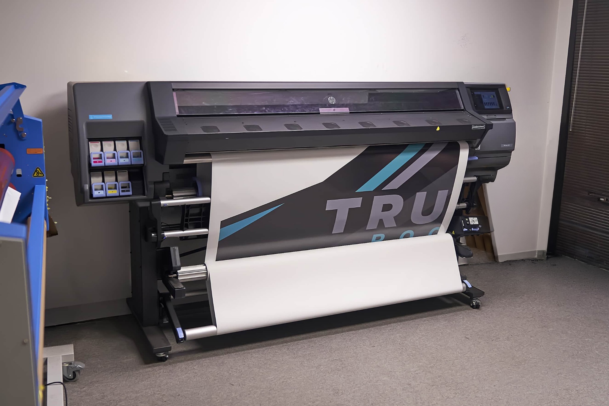 Vehicle graphics production at Warrior's KC